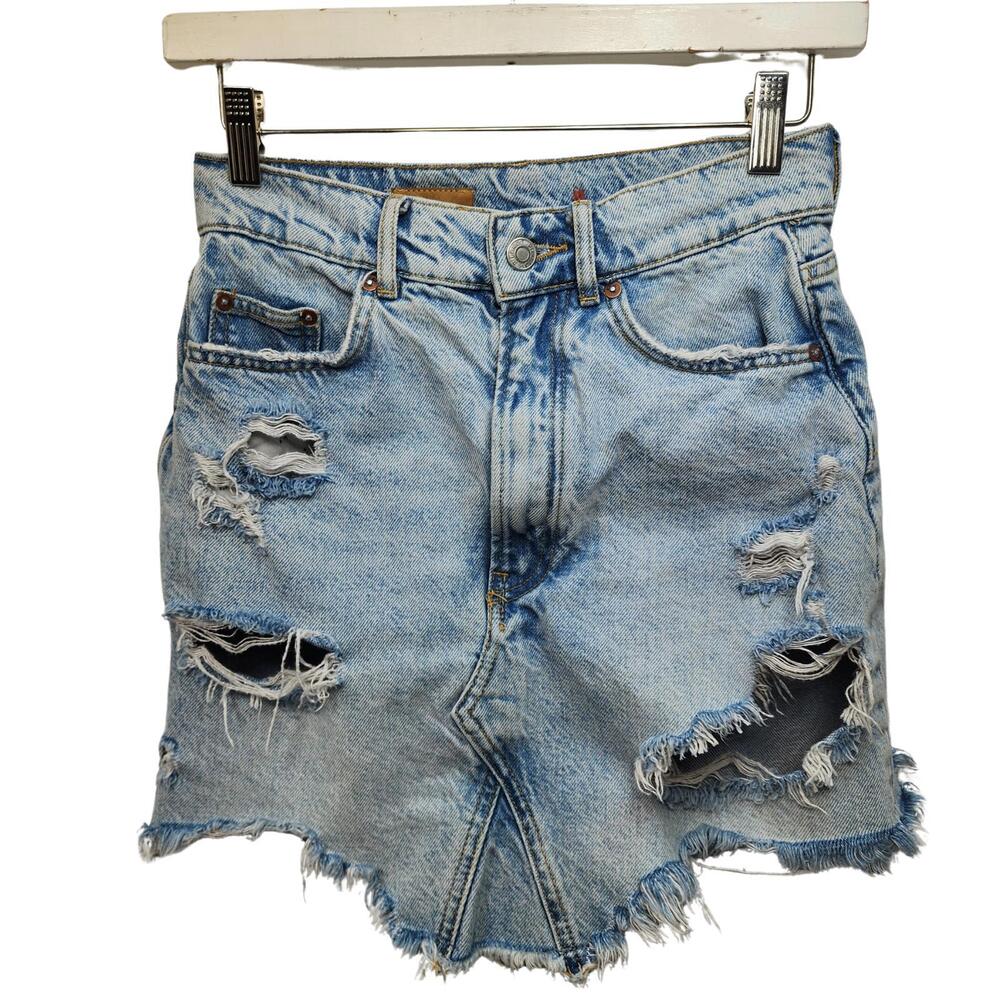 Pilcro by Anthropologie. Distressed Denim Mini Skirt. Size: 0